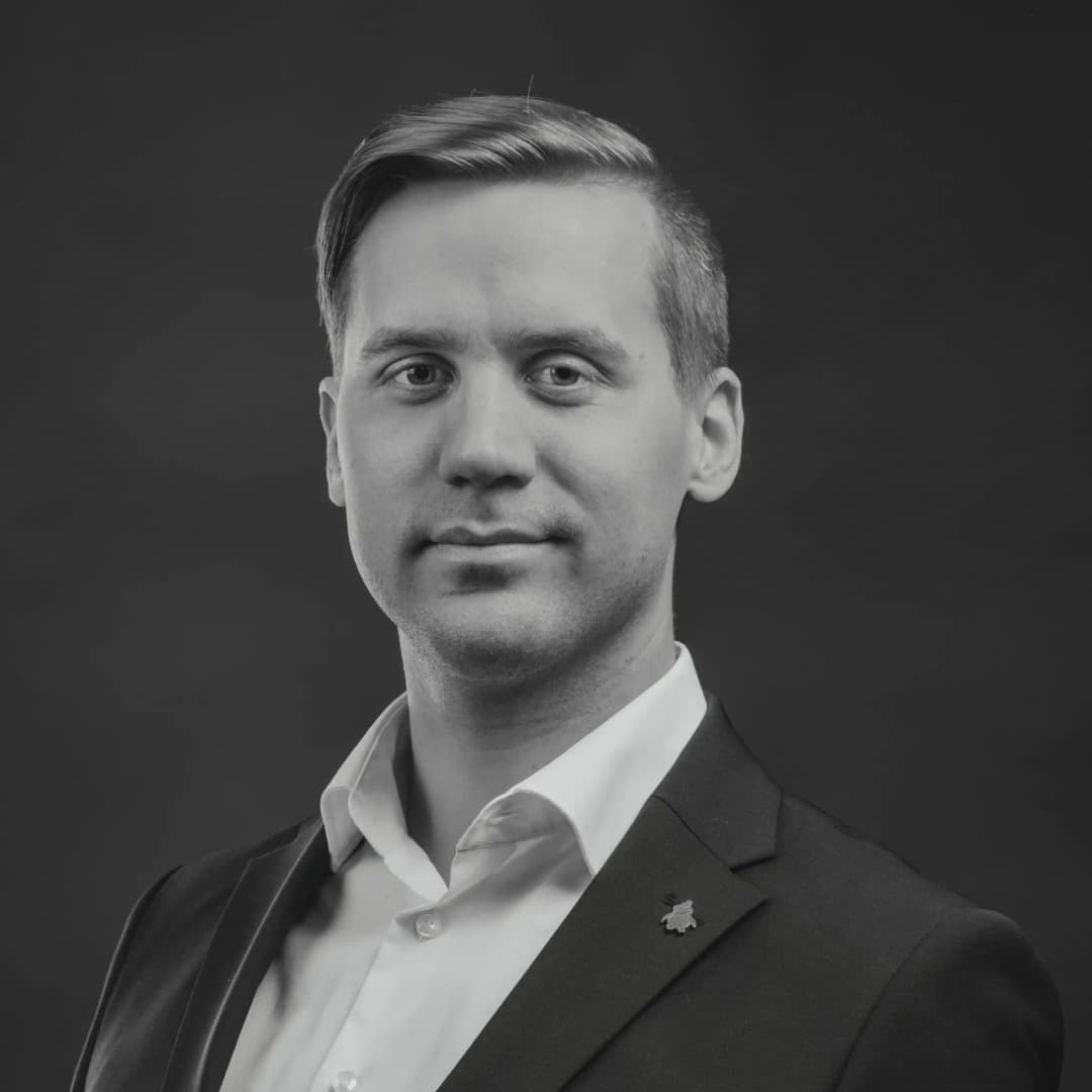 Siisti kuva, jossa karel näyttää aateliselta